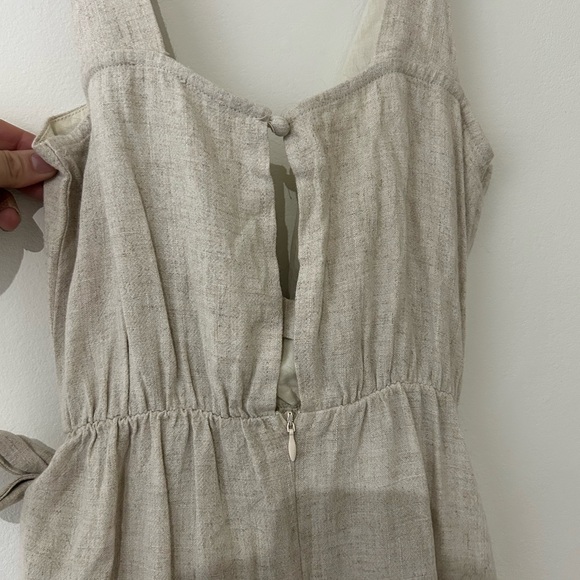 Mini to midi in length safari-esque dress - Picture 4 of 4